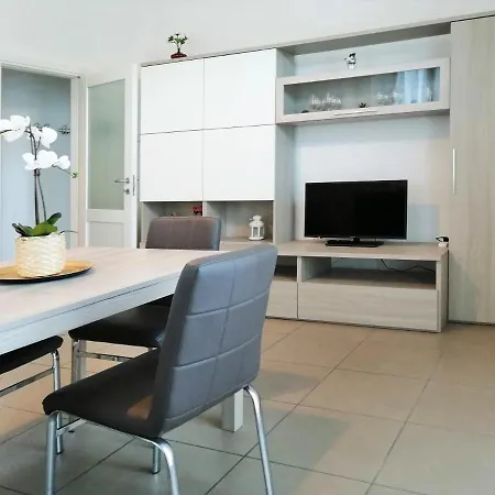 Apartman Aida - Near The Center With Private Parking E Ac *